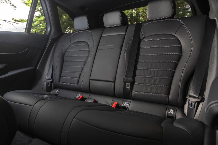 Интерьер Mercedes-Benz GLC300 4Matic AMG Line (X253) 2019 года  (NA) (фото 23 из 74)